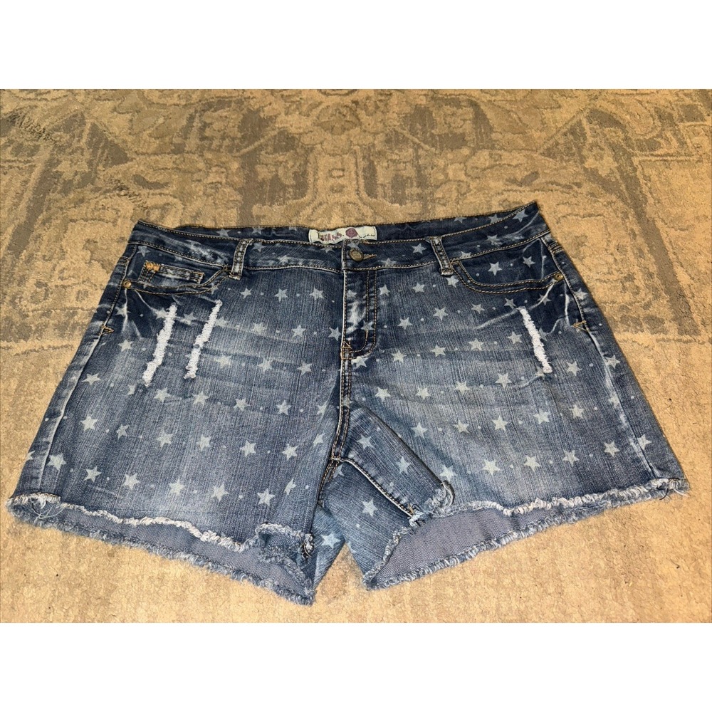 1st Kiss Star Patriotic Americana Jean Shorts Women's Size 37" Waist